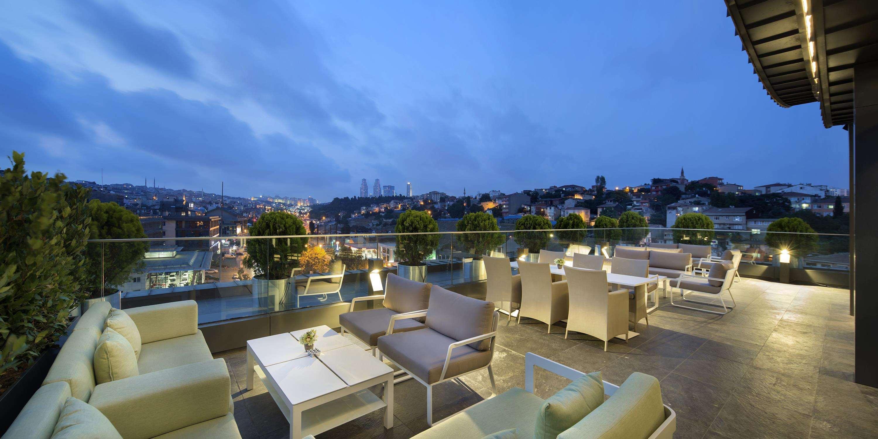 Doubletree By Hilton Istanbul - Piyalepasa Hotel Exterior foto The view from the rooftop