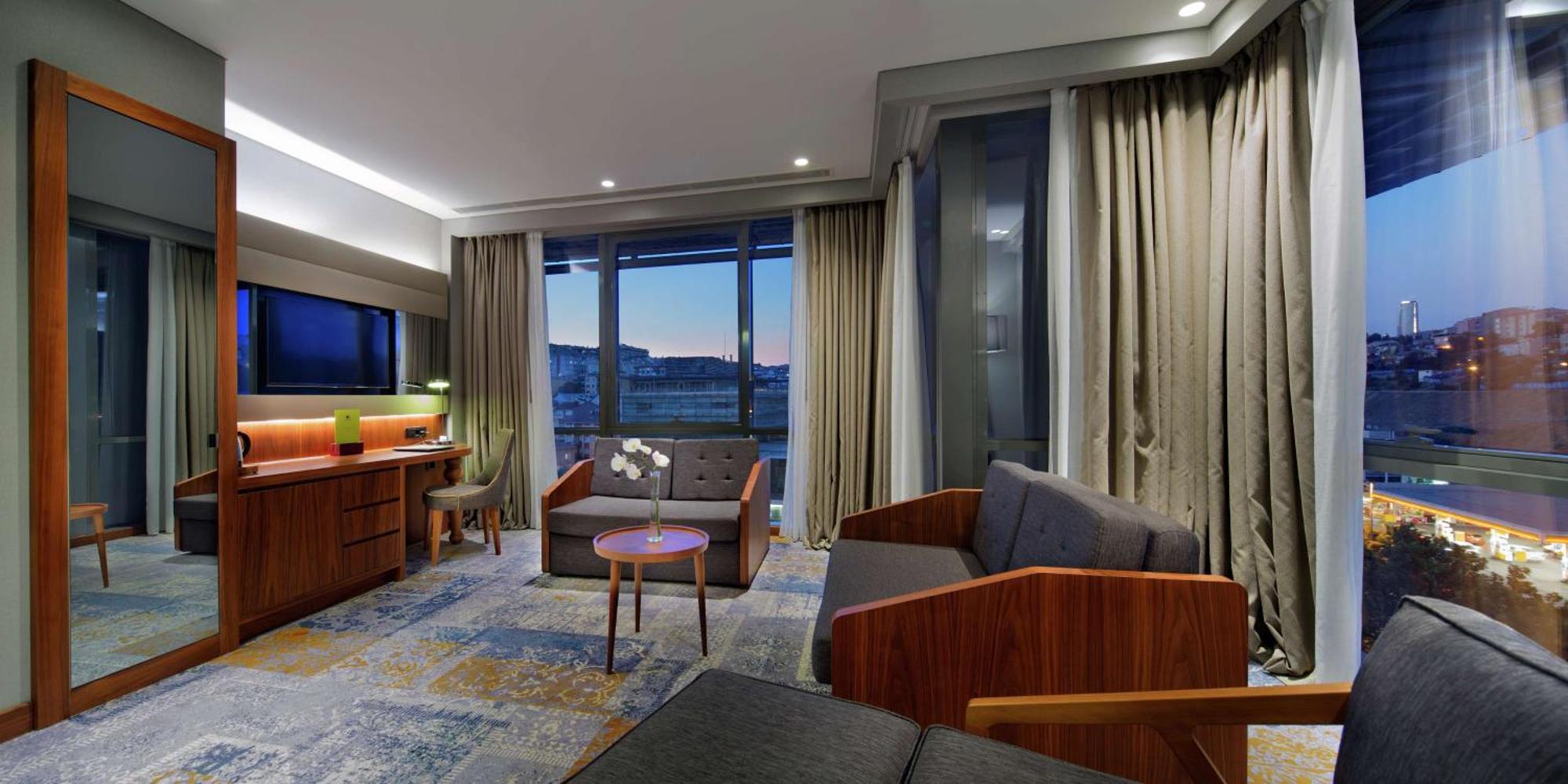 Doubletree By Hilton Istanbul - Piyalepasa Hotel Exterior foto