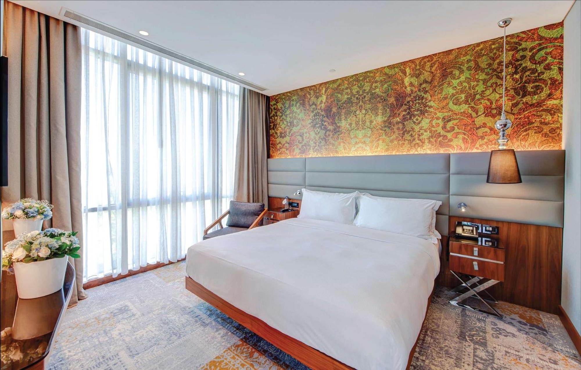 Doubletree By Hilton Istanbul - Piyalepasa Hotel Exterior foto