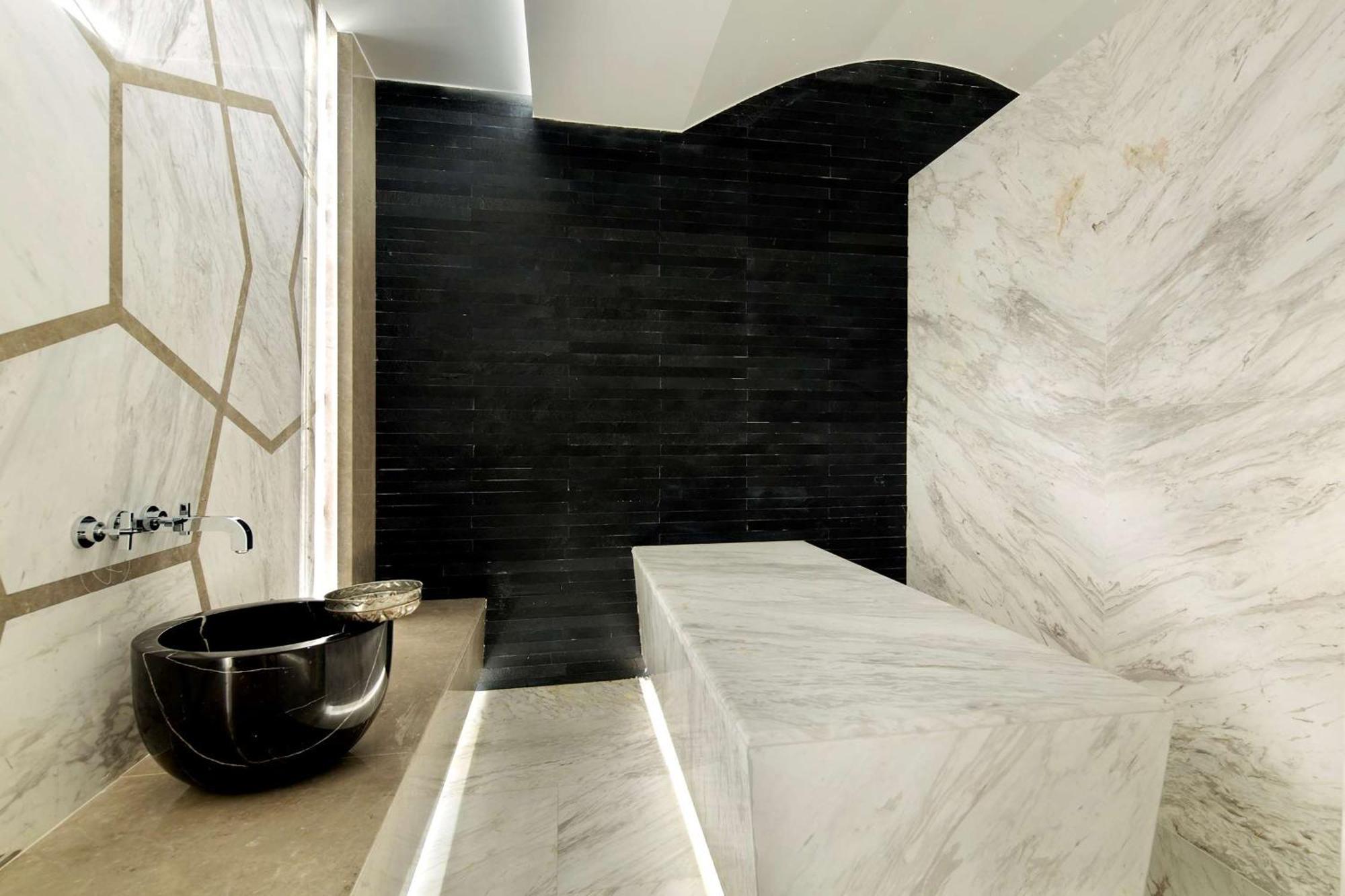 Doubletree By Hilton Istanbul - Piyalepasa Hotel Exterior foto 3D rendering of a bathroom