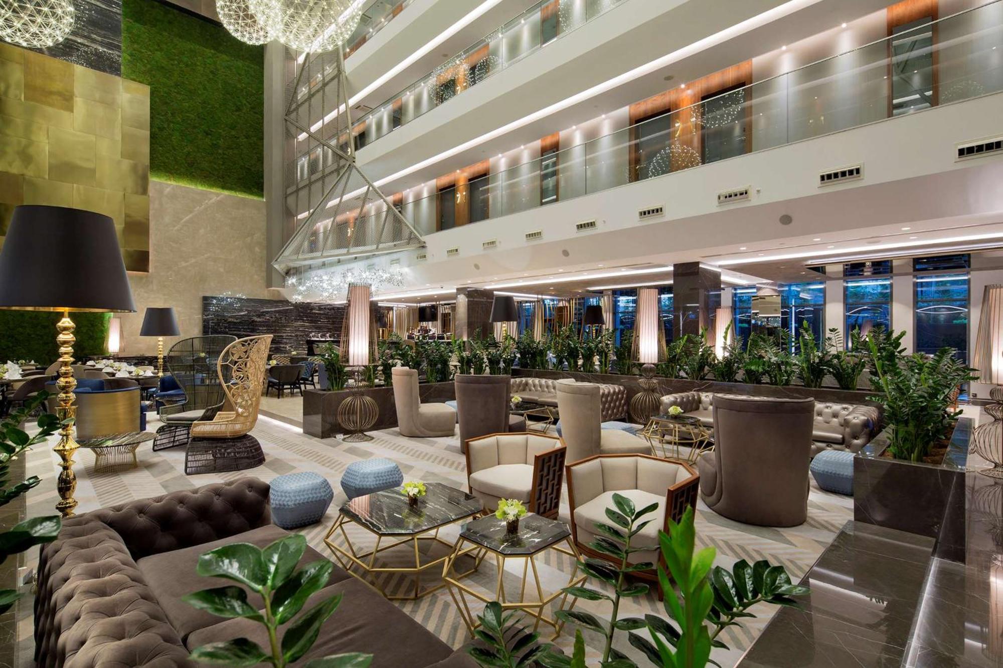 Doubletree By Hilton Istanbul - Piyalepasa Hotel Exterior foto Lobby