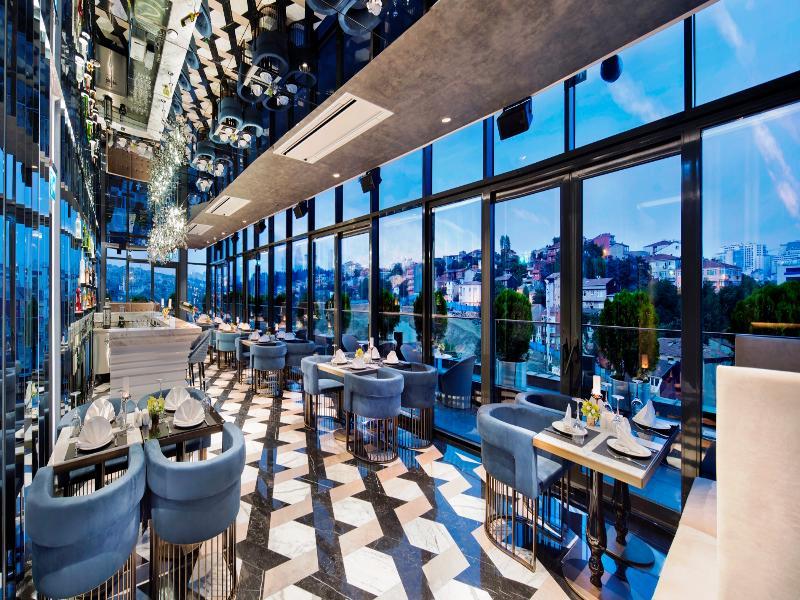 Doubletree By Hilton Istanbul - Piyalepasa Hotel Exterior foto The 360° Sky Bar